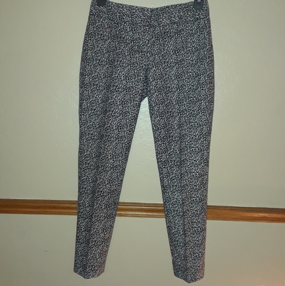 White House Black Market Size 2 Slim Fit Pants - Picture 2 of 4